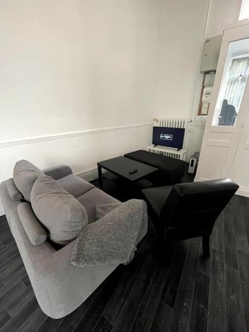 Agreable Maison De Ville Dans La Plus Belle Avenue 奥尔良 外观 照片