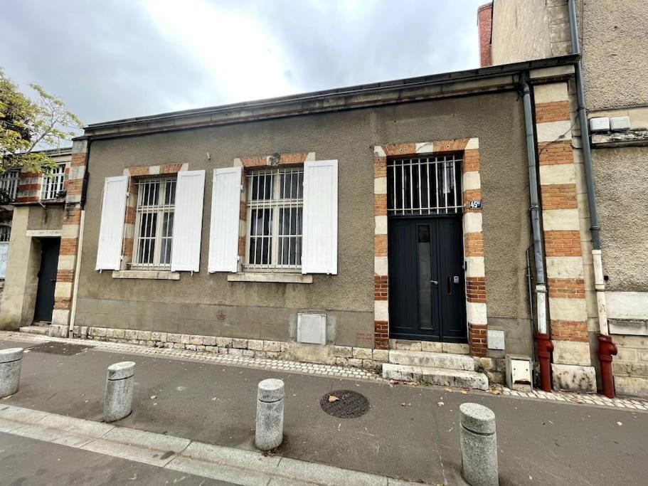 Agreable Maison De Ville Dans La Plus Belle Avenue 奥尔良 外观 照片
